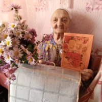 Поздравили получателей социальных услуг на дому с юбилеем